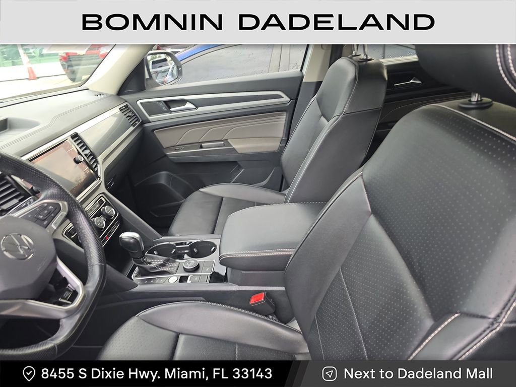 Used 2022 Volkswagen Atlas SEL R-Line image 19