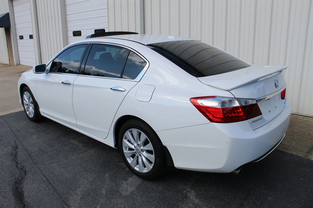 Used 2014 Honda Accord Touring image 4