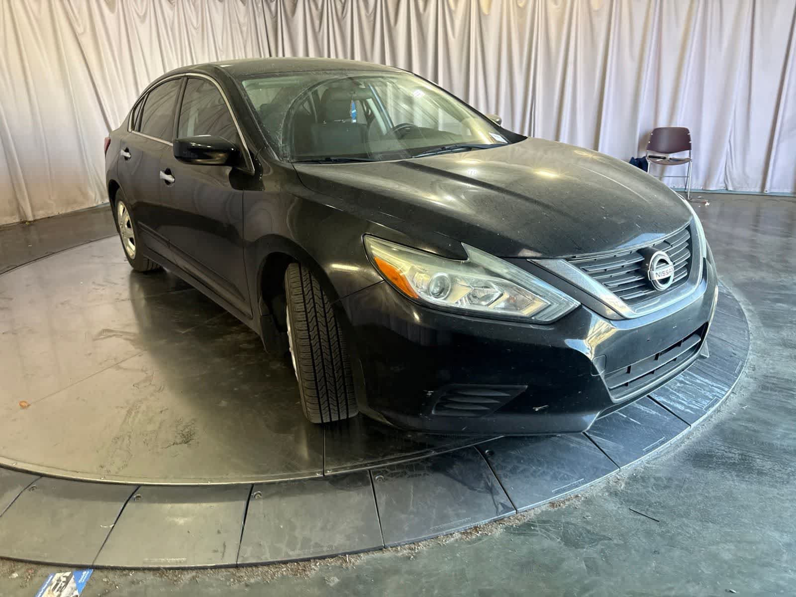 Used 2016 Nissan Altima 2.5 S w/ Power Driver Seat Package FWD image 3