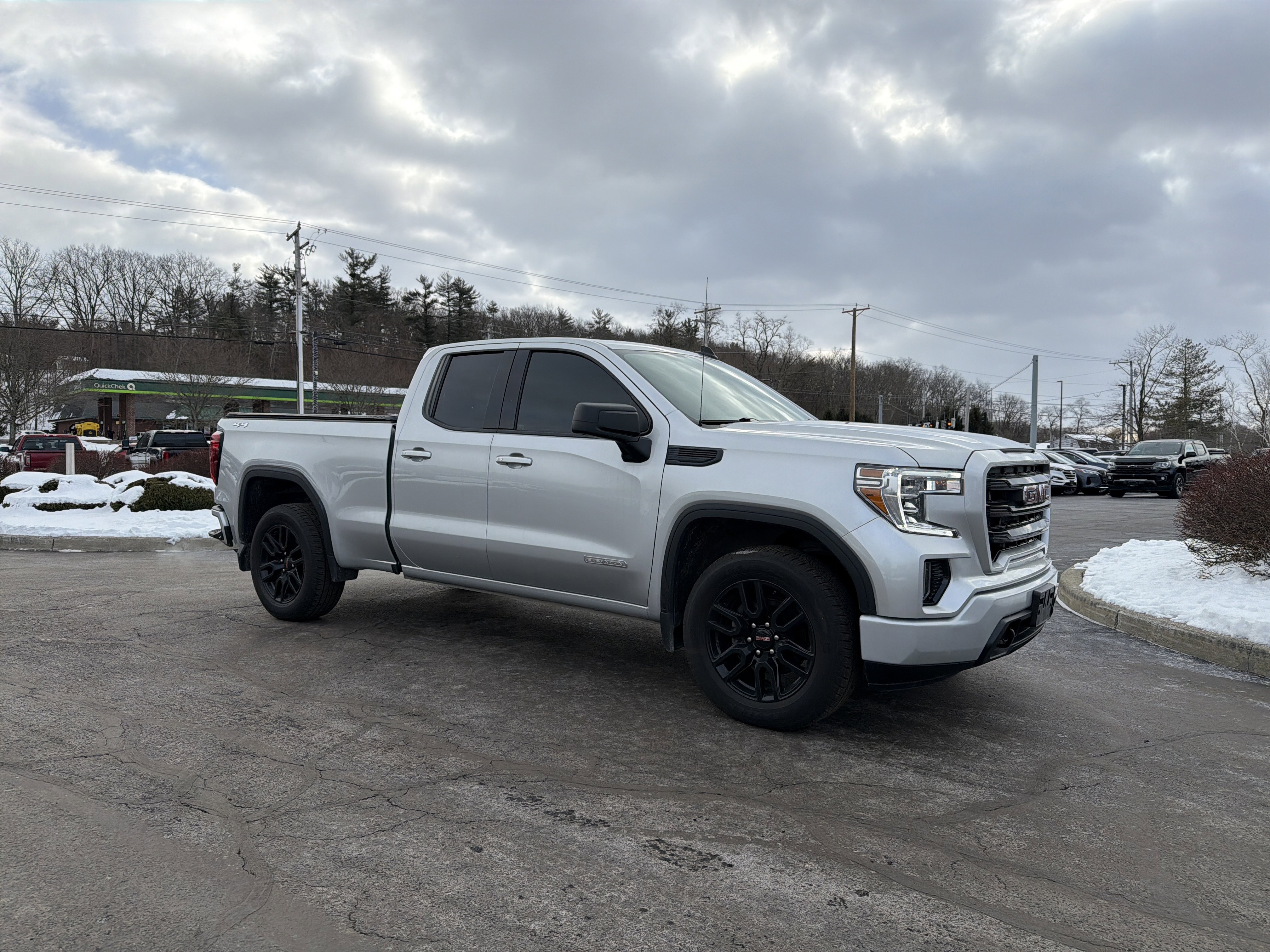 Used 2022 GMC Sierra 1500 Elevation image 3