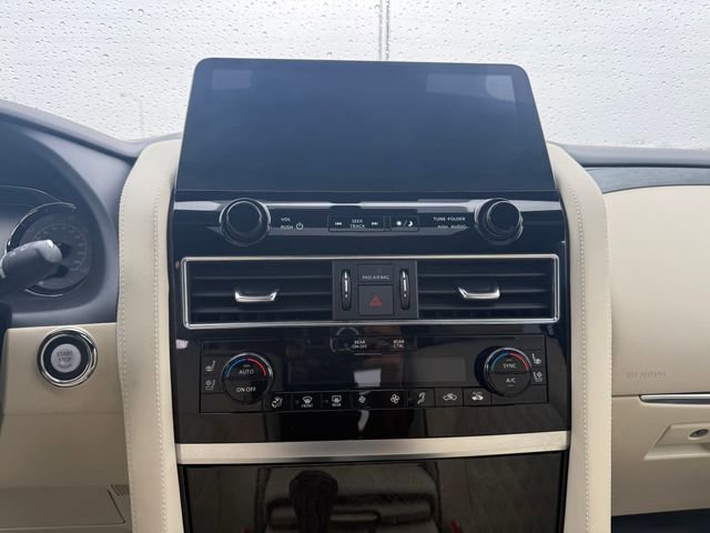 Used 2023 INFINITI QX80 Sensory w/ Cargo Package image 28