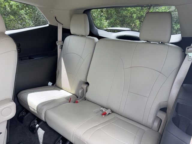 Used 2019 Buick Enclave Essence FWD image 8