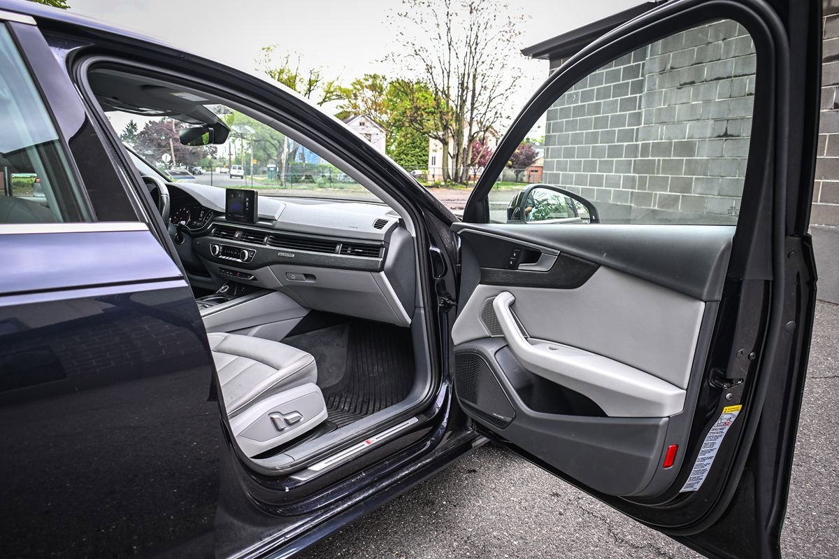 Used 2018 Audi A4 2.0T Premium Plus w/ Premium Plus Package AWD/4WD image 16