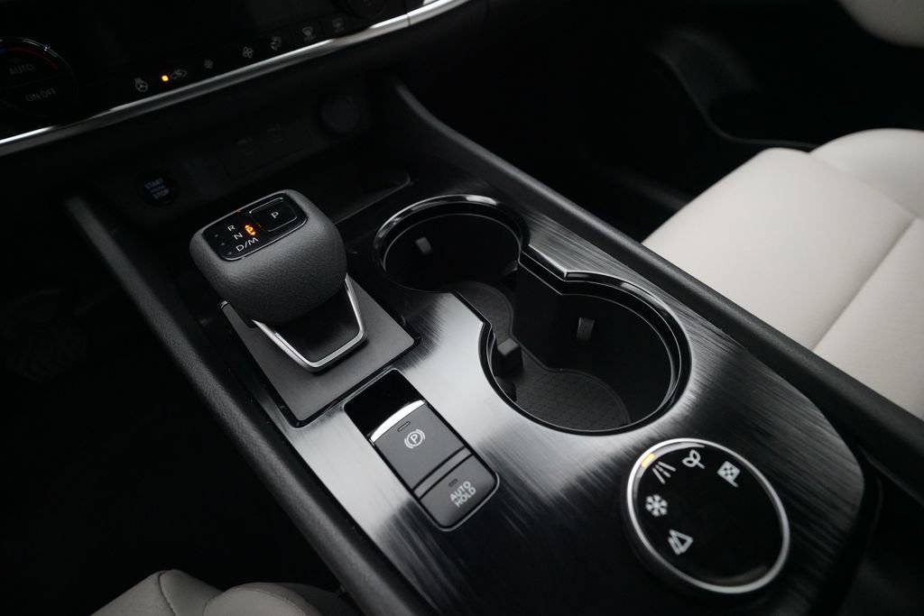 Certified 2025 Nissan Rogue SV w/ SV Premium Package image 17