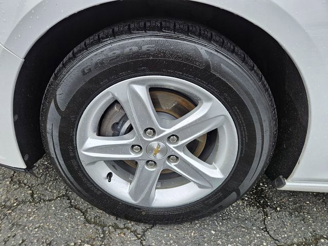 Used 2023 Chevrolet Malibu LT FWD image 10