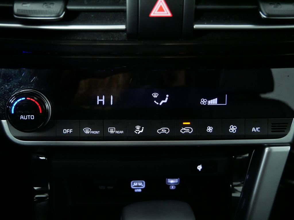 Certified 2023 Kia Seltos EX image 29