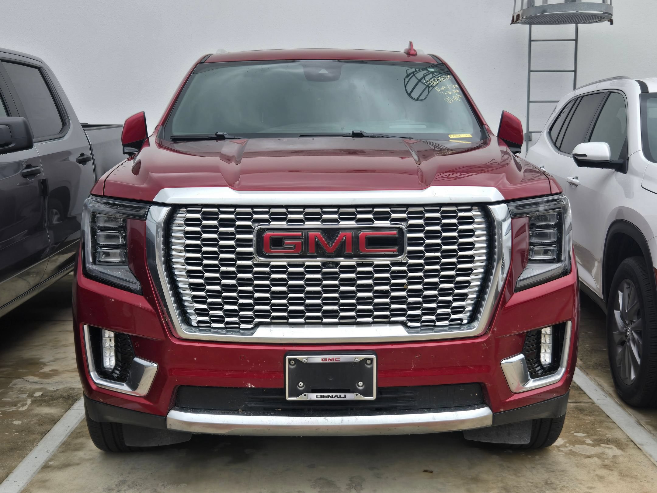 Certified 2023 GMC Yukon XL Denali AWD/4WD image 2