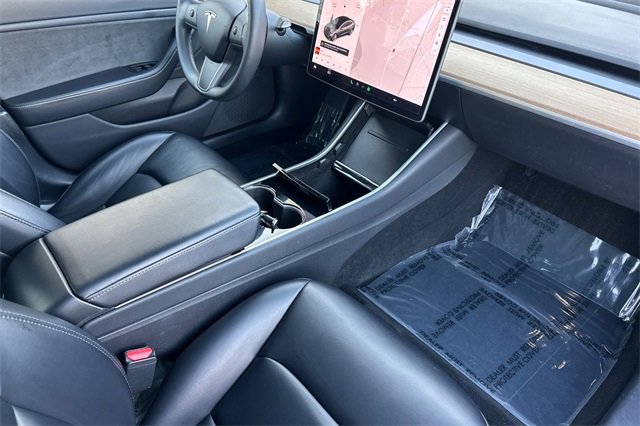 Used 2019 Tesla Model 3 Long Range image 17