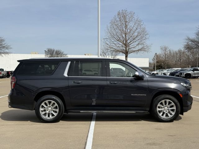 Used 2023 Chevrolet Suburban Premier image 3