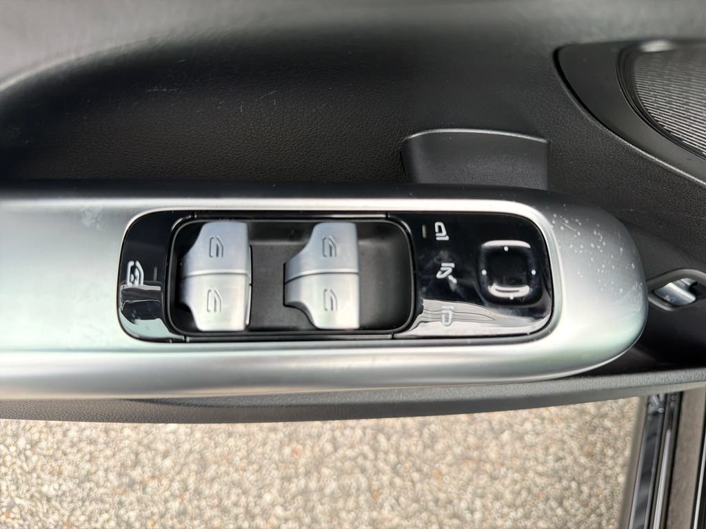 Used 2023 Mercedes-Benz C 300 Sedan image 27
