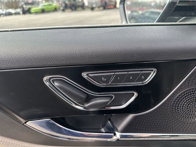 Used 2025 Lincoln Corsair AWD w/ Equipment Group 101A image 16