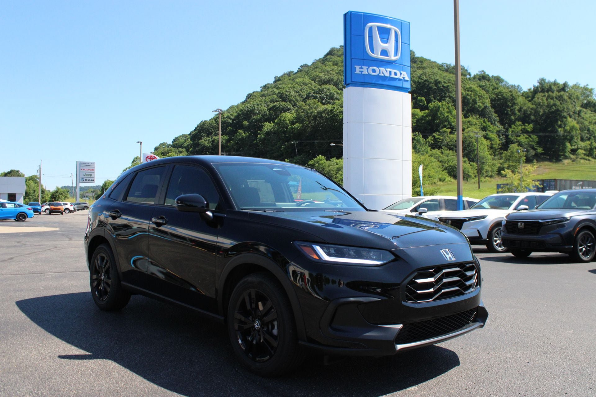 New 2027 Honda HR-V Sport image 4