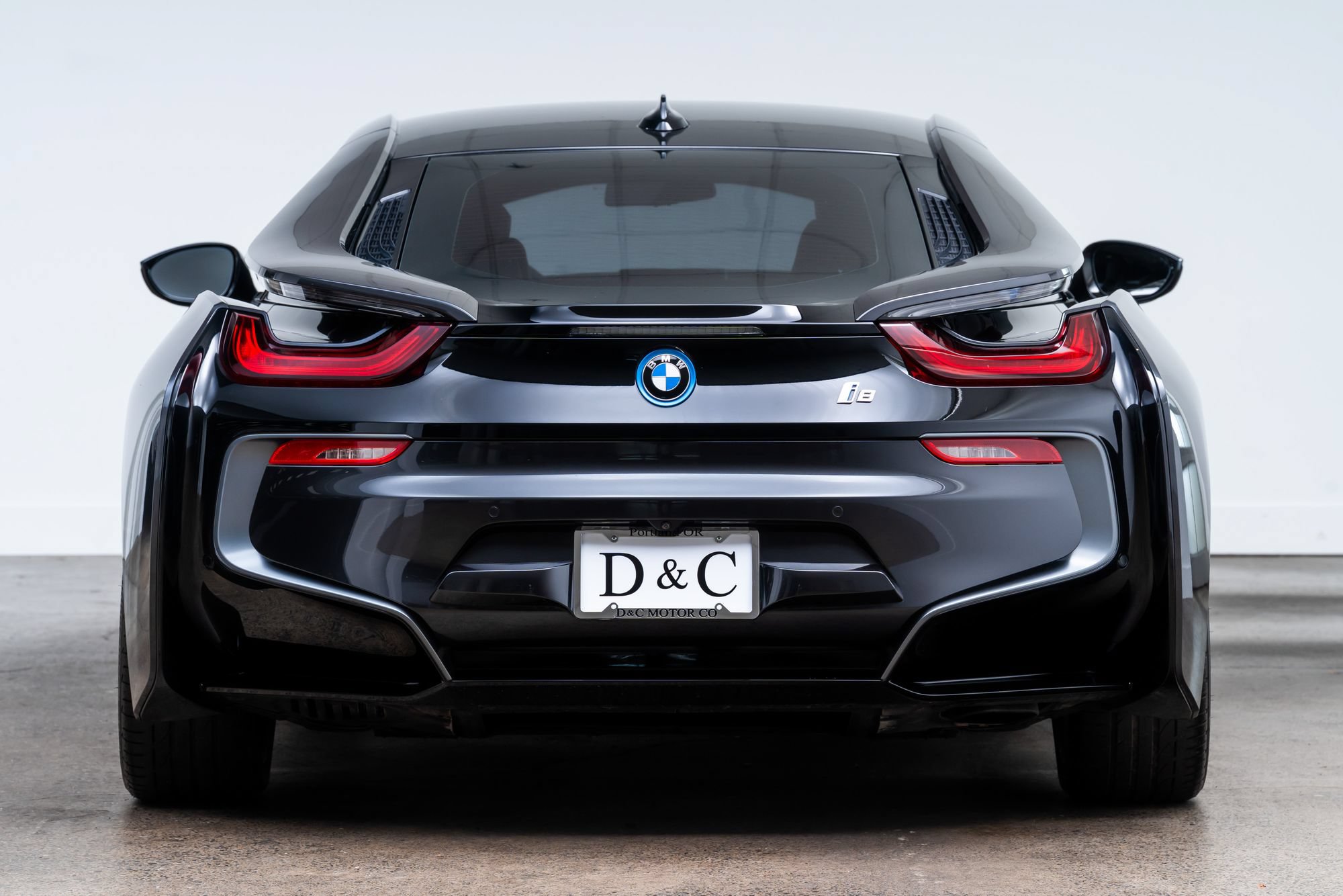 Used 2020 BMW i8 Coupe AWD/4WD image 7