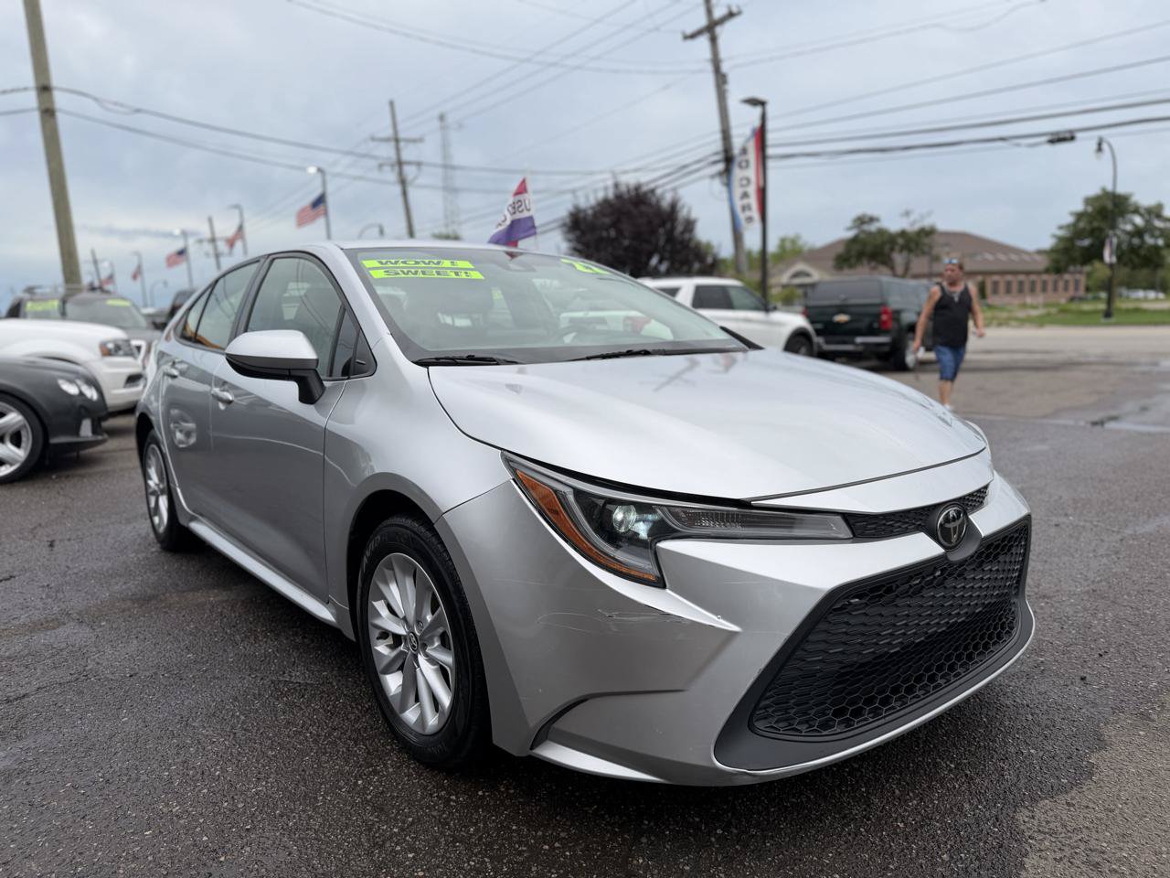 Used 2022 Toyota Corolla LE w/ LE Convenience Package FWD image 11