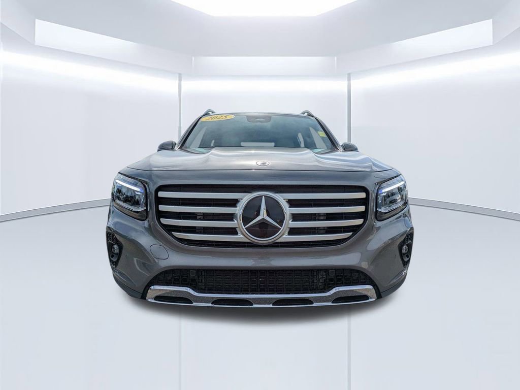 Used 2025 Mercedes-Benz GLB 250 image 9