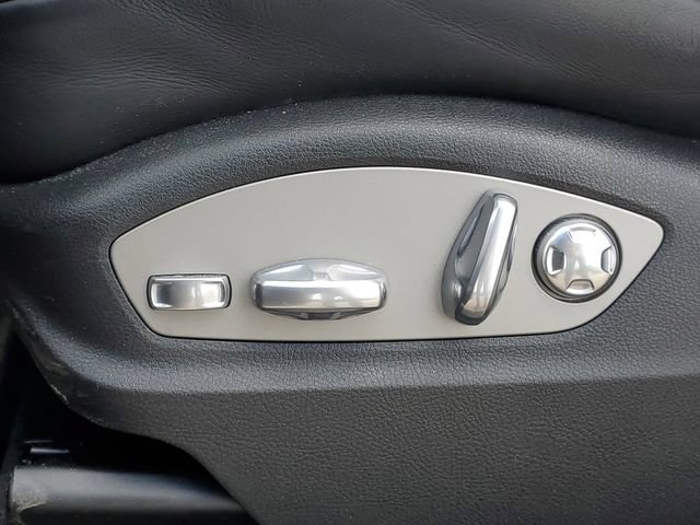 Used 2019 Porsche Macan AWD/4WD image 13
