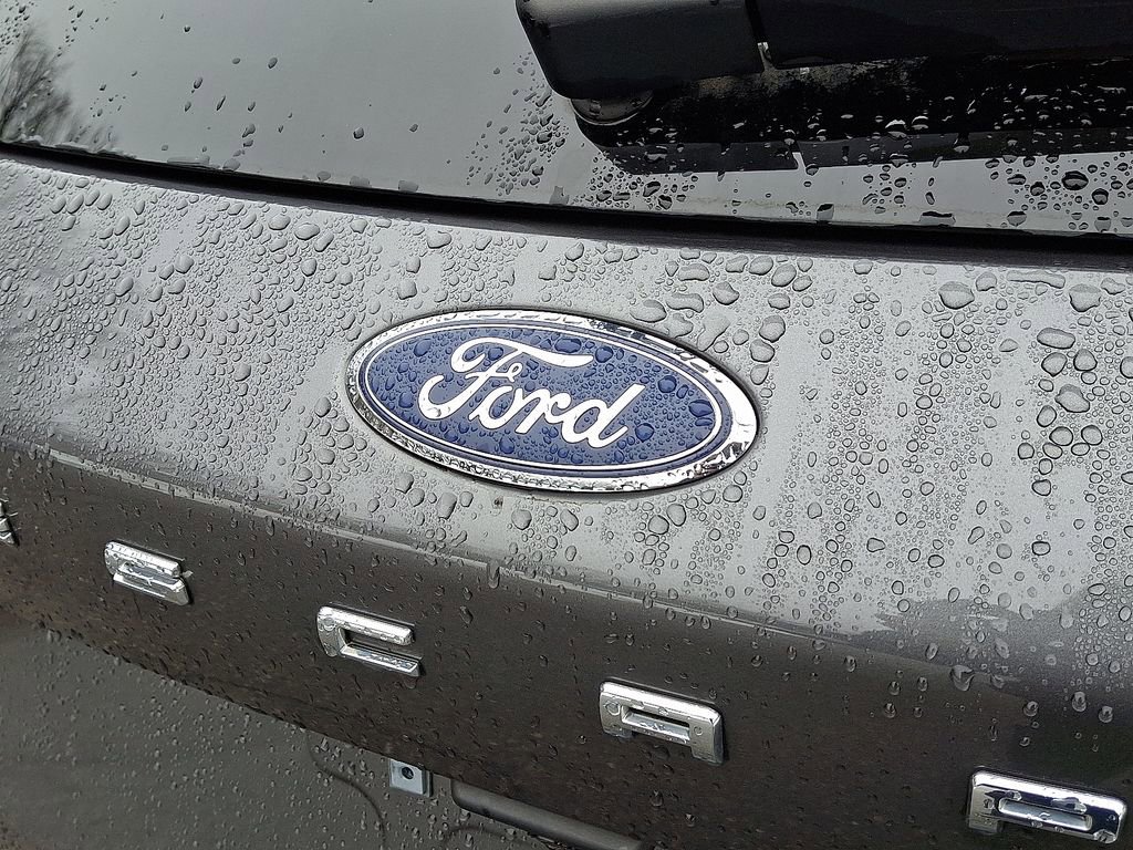 Used 2022 Ford Escape SEL image 30