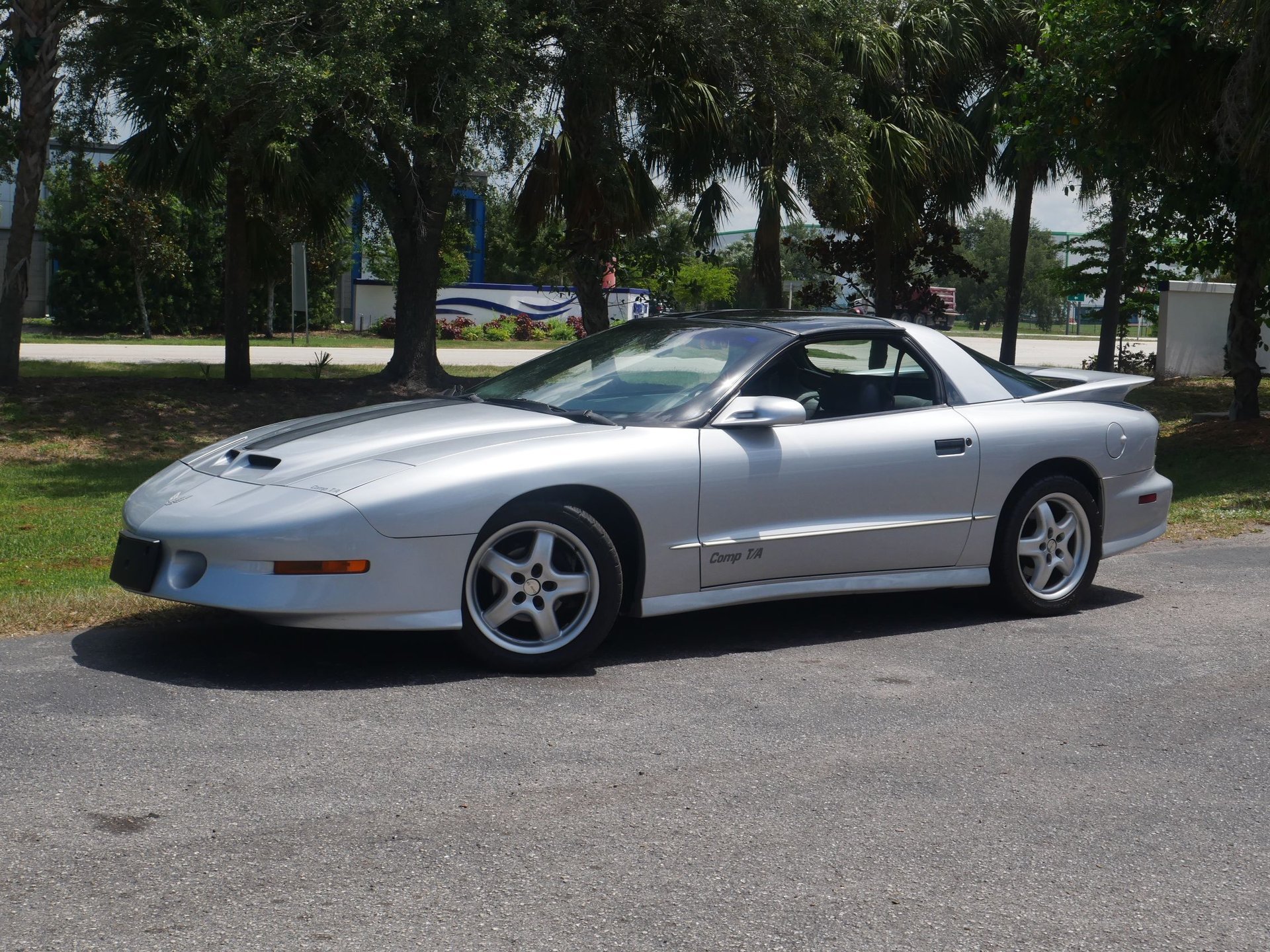 Used 1997 Pontiac Firebird Trans Am RWD image 11
