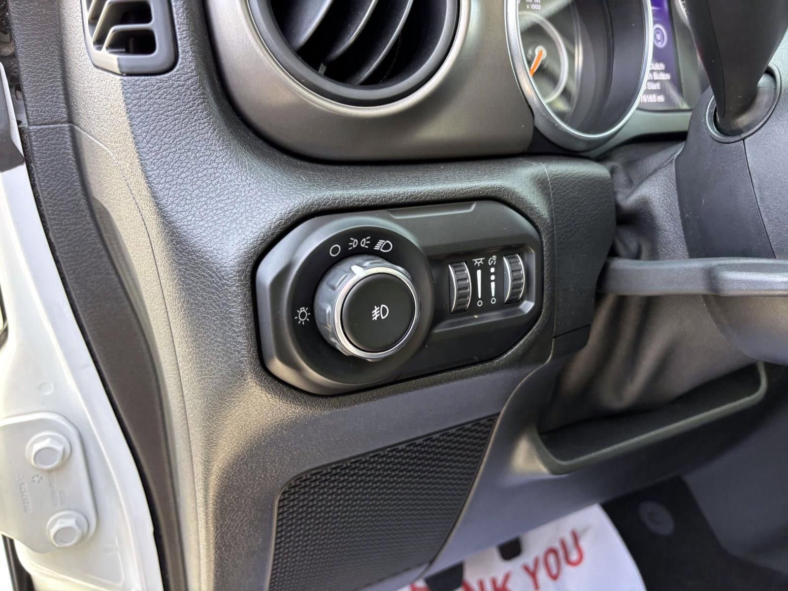 Used 2020 Jeep Wrangler Unlimited Sport image 12