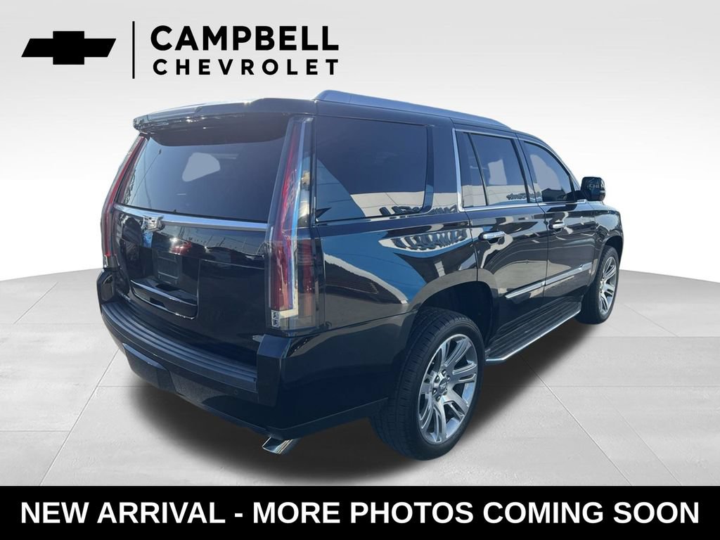 Used 2016 Cadillac Escalade Luxury AWD/4WD image 5