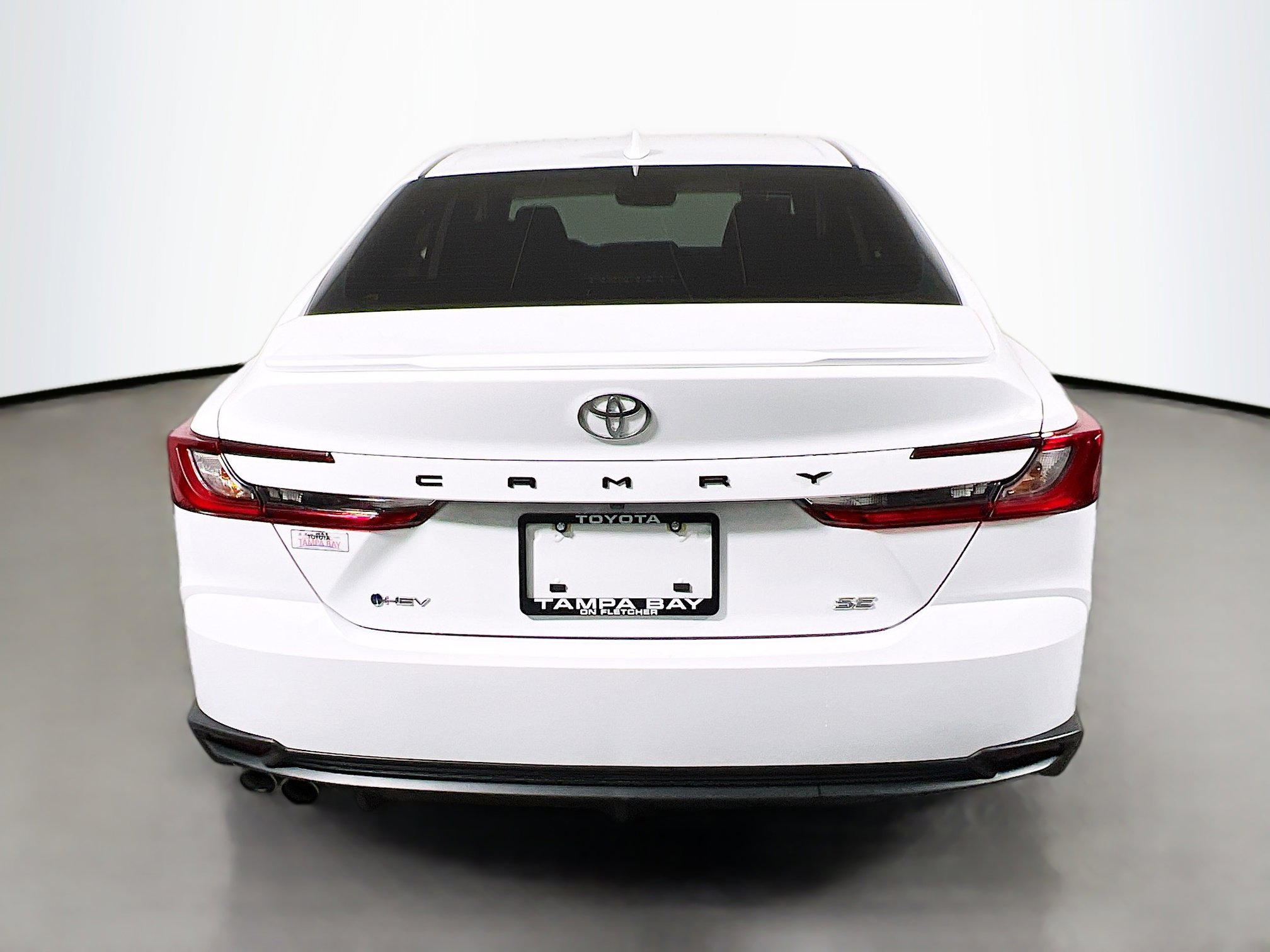 Used 2025 Toyota Camry SE w/ Convenience Package image 6