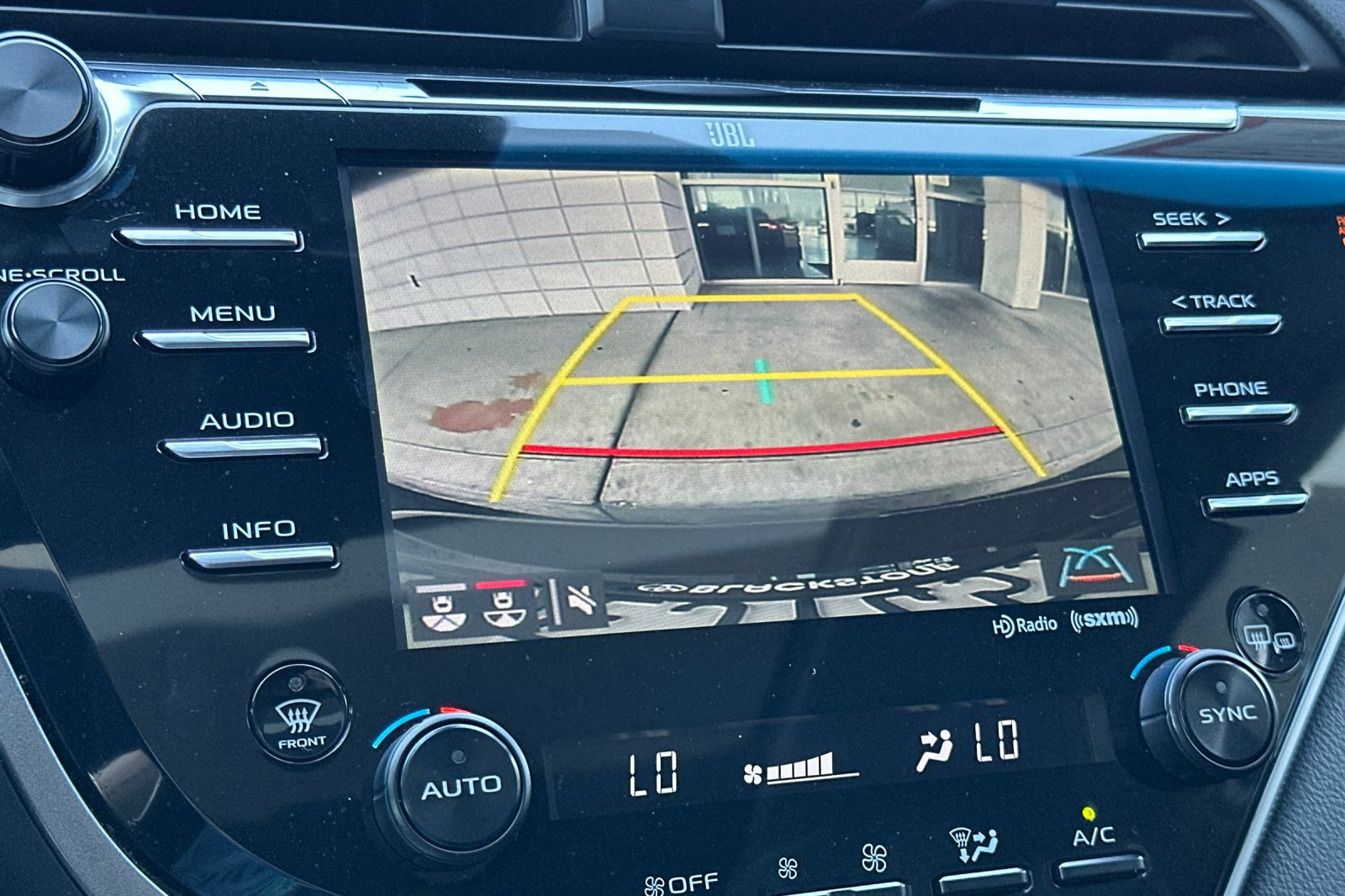 Used 2018 Toyota Camry XSE FWD image 18