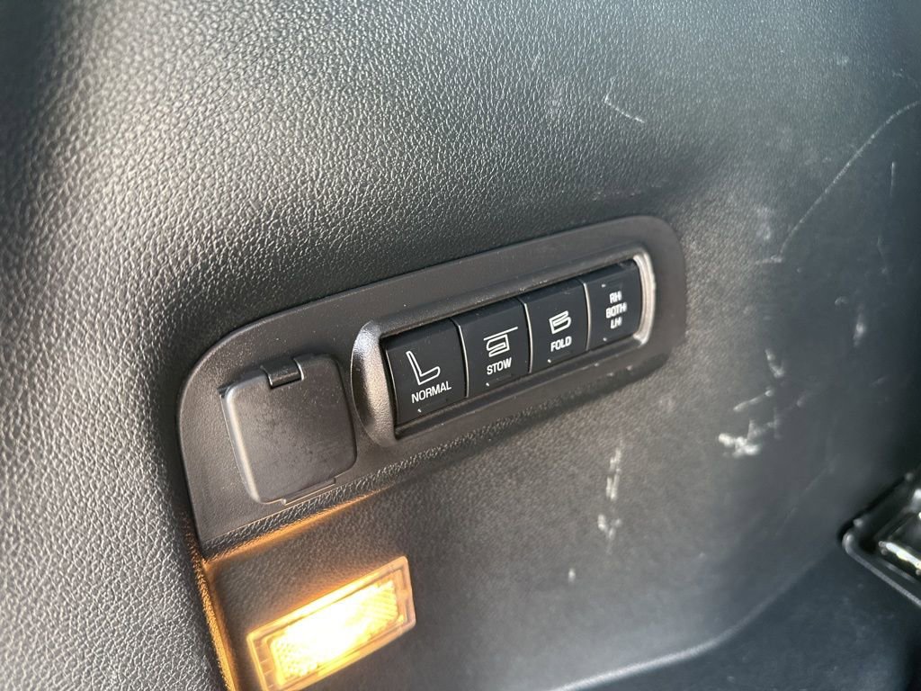 Used 2018 Ford Explorer Limited FWD image 11