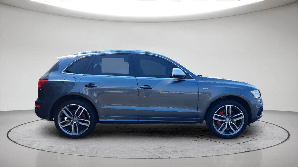 Used 2015 Audi SQ5 Premium Plus w/ Technology Package AWD/4WD image 2