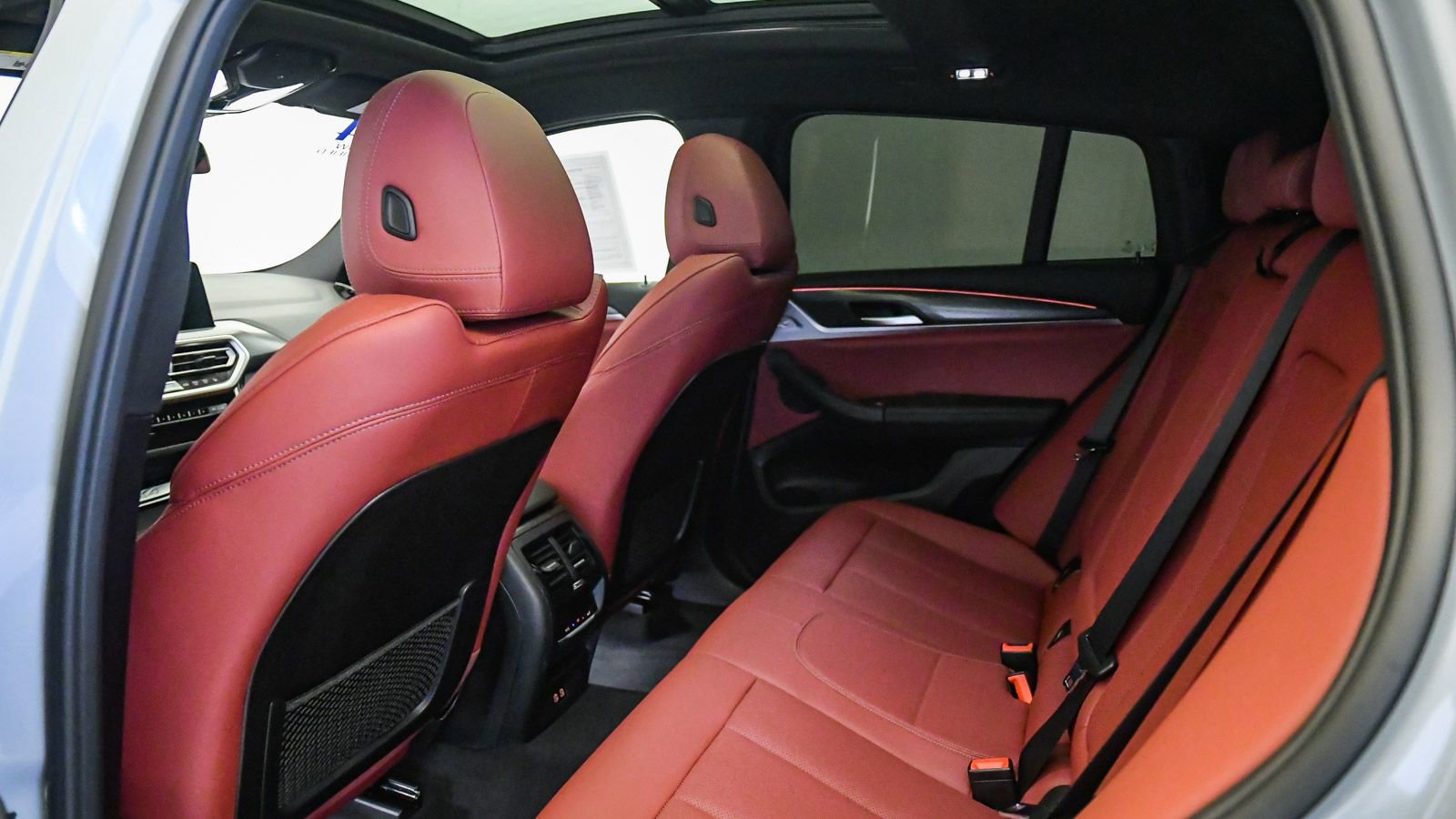 Certified 2024 BMW X4 xDrive30i w/ Premium Package image 20