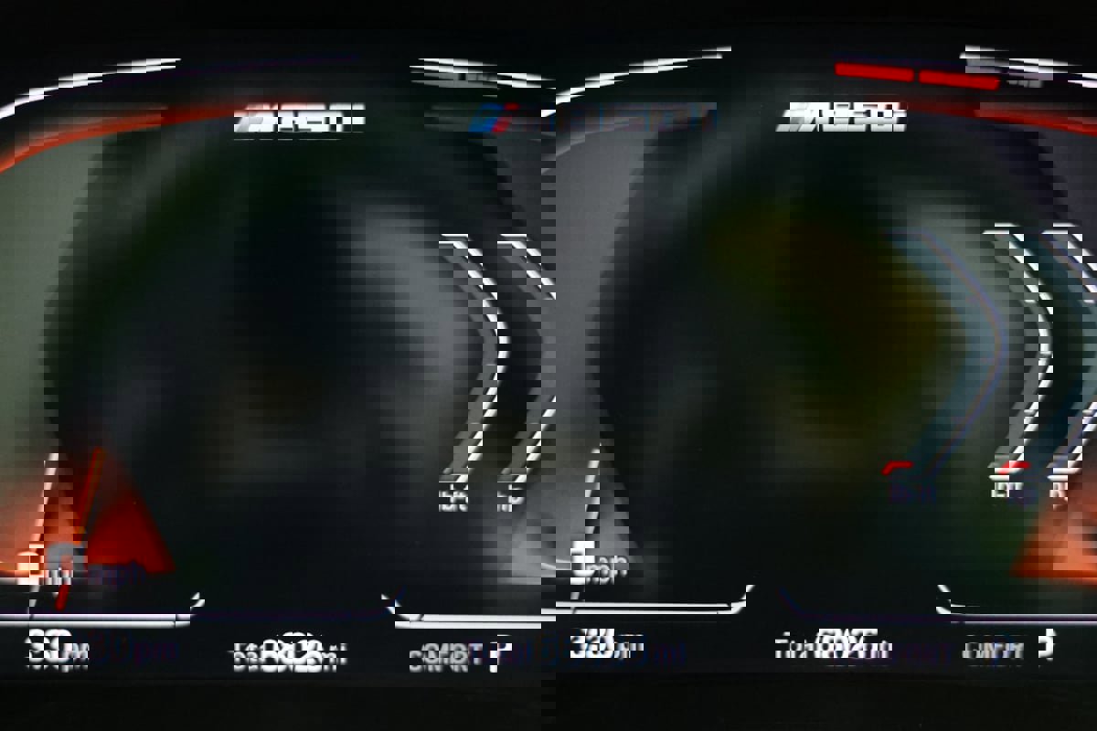 Used 2019 BMW M850i xDrive M850i xDrive w/ Comfort Seating Package image 12