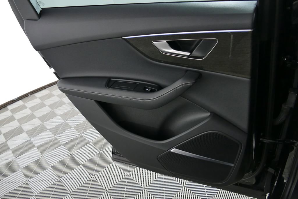 Used 2025 Audi Q7 3.0T Premium Plus image 5