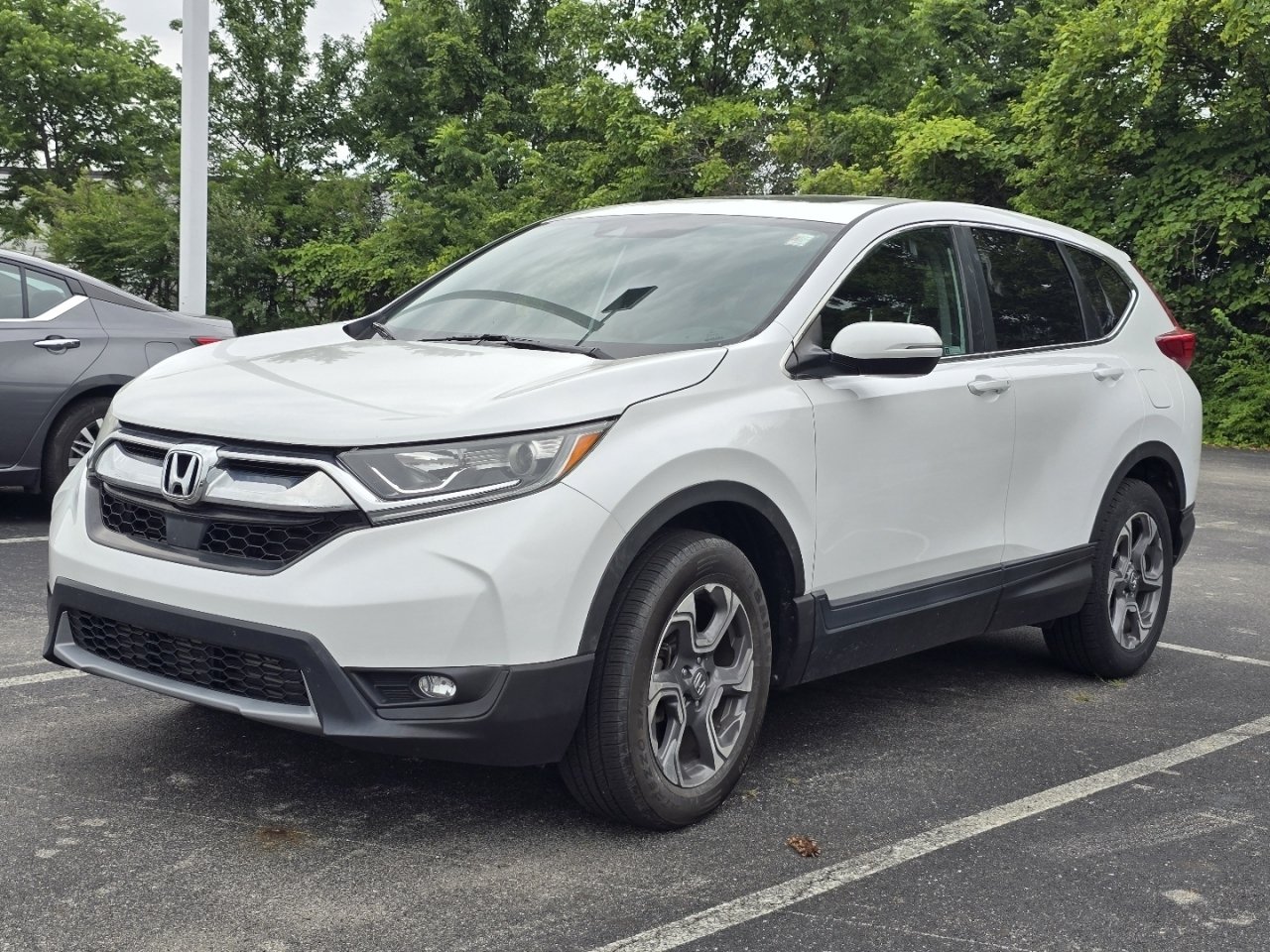 Used 2019 Honda CR-V EX image 3