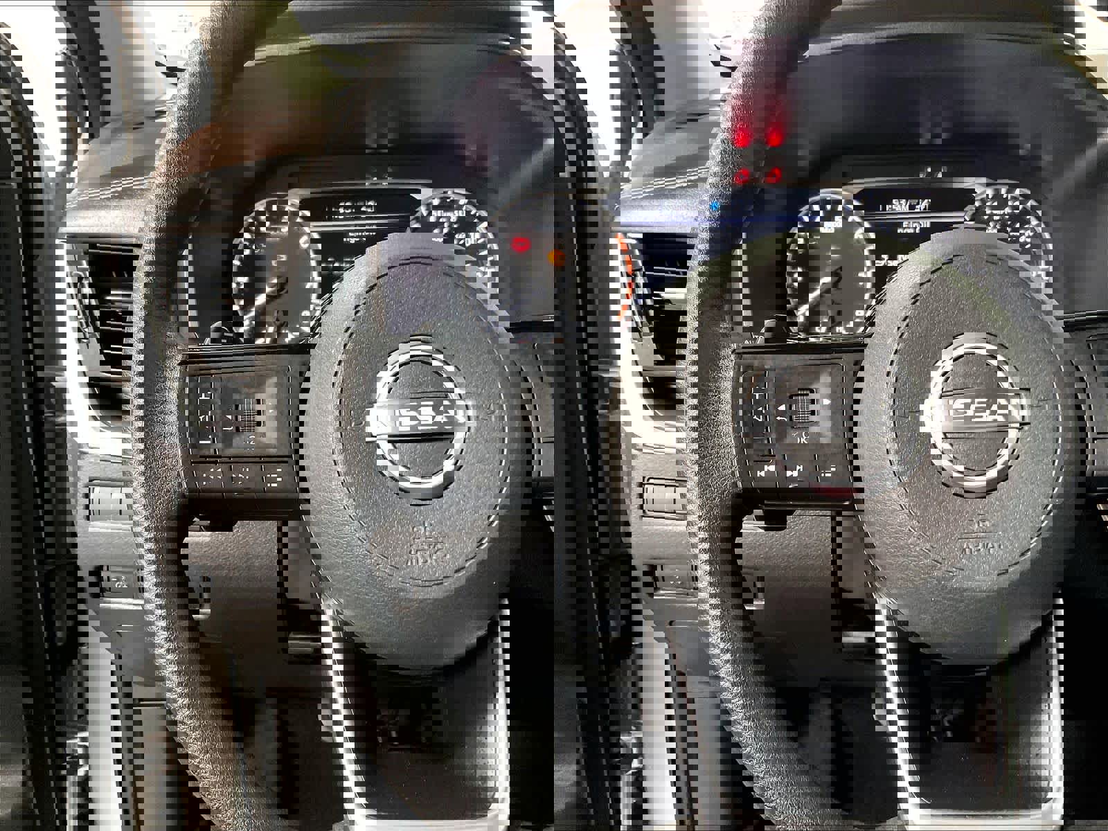 Certified 2022 Nissan Rogue SV image 22