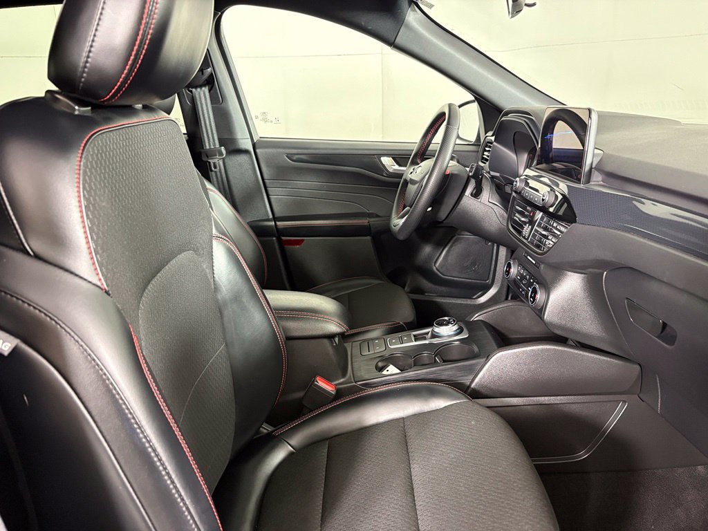 Used 2025 Ford Escape ST-Line FWD image 17