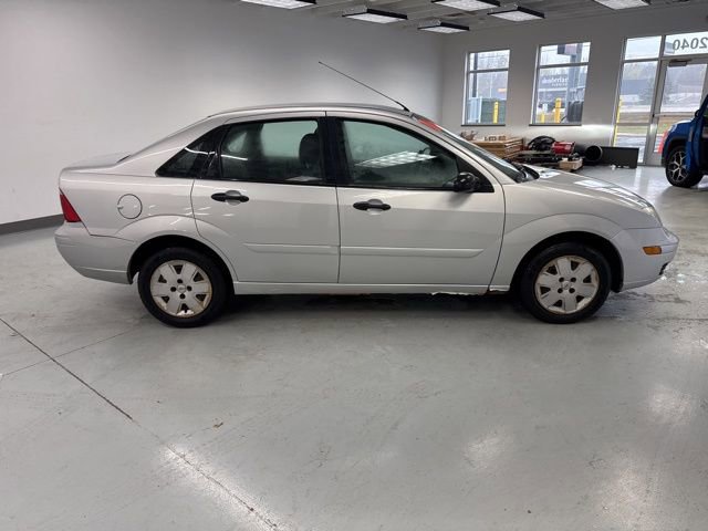Used 2006 Ford Focus ZX4 Sedan image 12