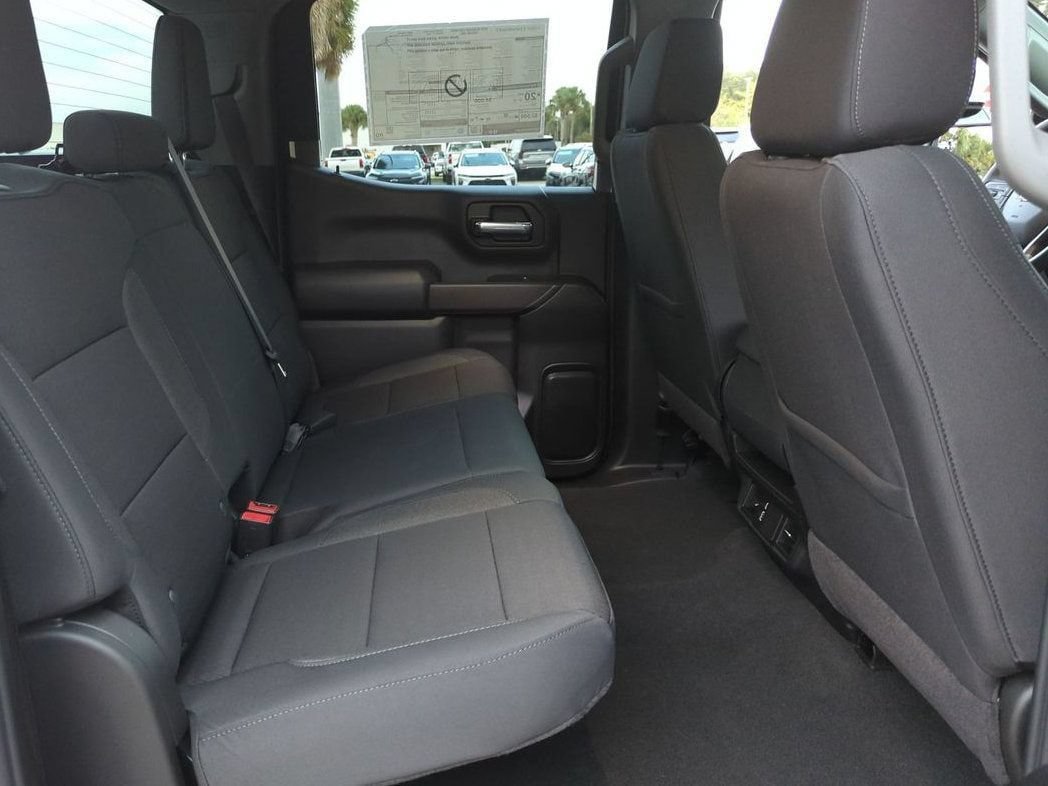 New 2026 Chevrolet Silverado 1500 Custom w/ LPO, Dark Essentials Package RWD image 23