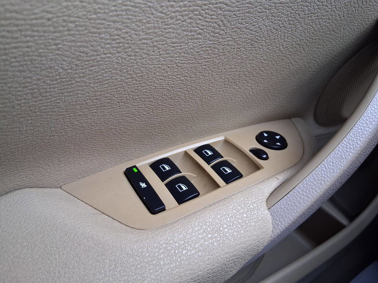 Used 2015 BMW X1 sDrive28i image 17