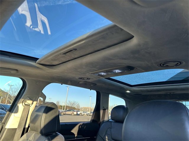 Used 2022 Kia Telluride SX w/ SX Prestige Package image 4