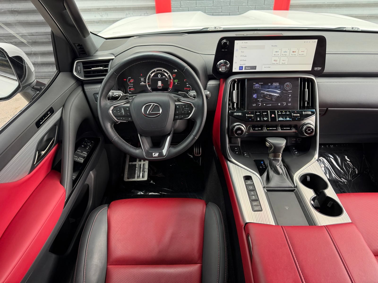 Used 2024 Lexus LX 600 F Sport AWD/4WD image 39
