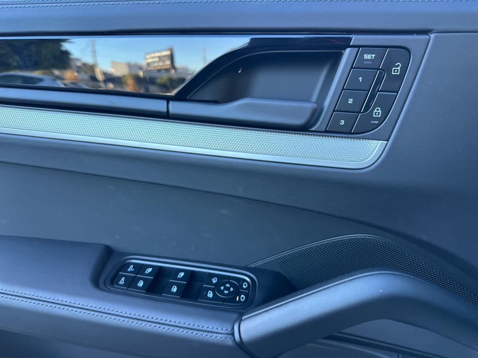 New 2025 Porsche Cayenne Coupe AWD/4WD image 12
