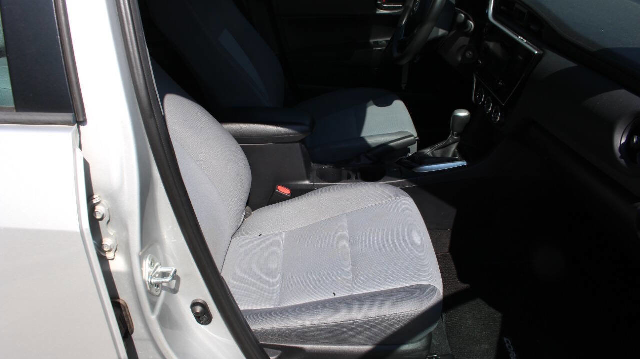 Used 2017 Toyota Corolla L image 17