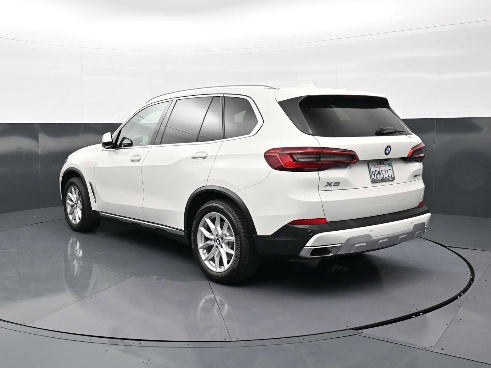 Used 2019 BMW X5 xDrive40i w/ Convenience Package AWD/4WD image 7