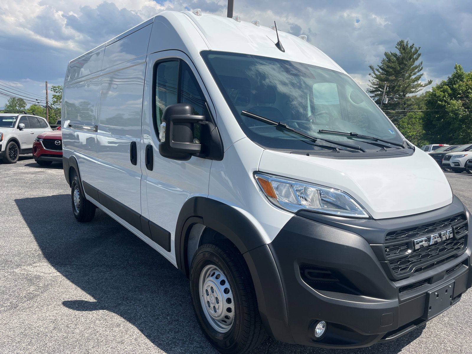 New 2026 RAM ProMaster 2500 w/ Convenience Group FWD image 10