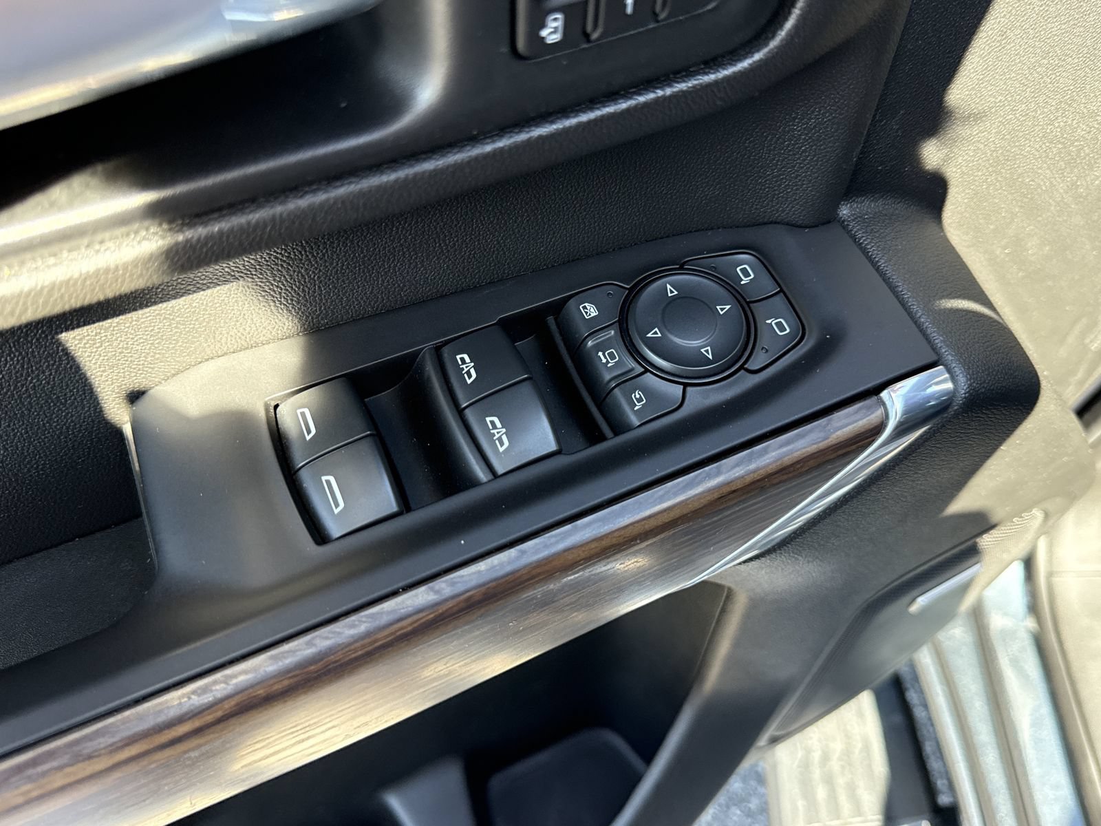 Used 2020 Chevrolet Silverado 3500 High Country w/ LPO, Hitch Package AWD/4WD image 17