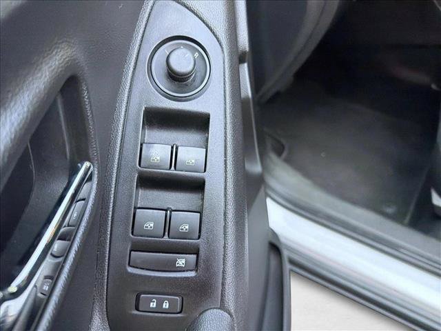 Used 2020 Chevrolet Trax LT AWD/4WD image 9