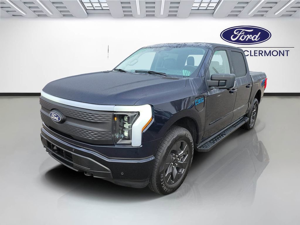 Used 2025 Ford F150 Lightning Flash image 2