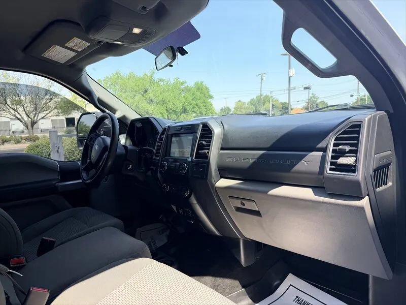 Used 2017 Ford F250 XLT AWD/4WD image 24