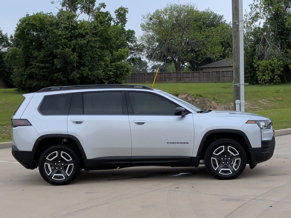 New 2026 Jeep Cherokee Laredo AWD/4WD image 9