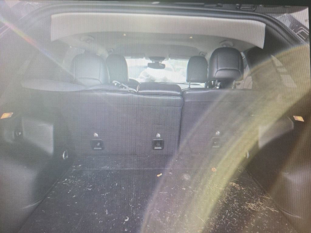 Used 2019 Jeep Cherokee Limited image 11