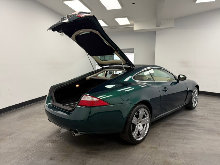 Used 2008 Jaguar XK Coupe RWD image 28